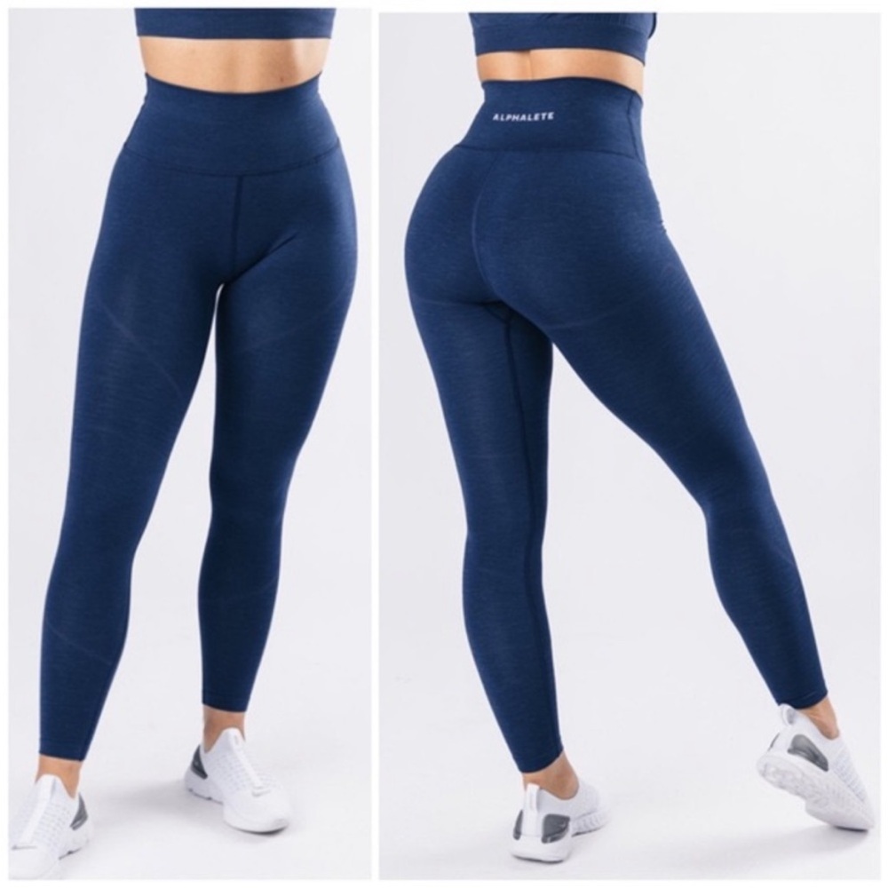 NWOT Alphalete Women’s Blue Revival OG Seamless Leggings Pants Size Small